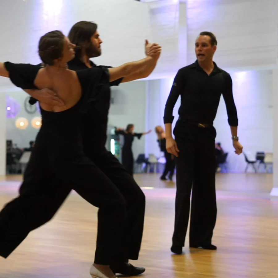 Dansstudio Almere - Dansles - Begeleid trainen Ballroom