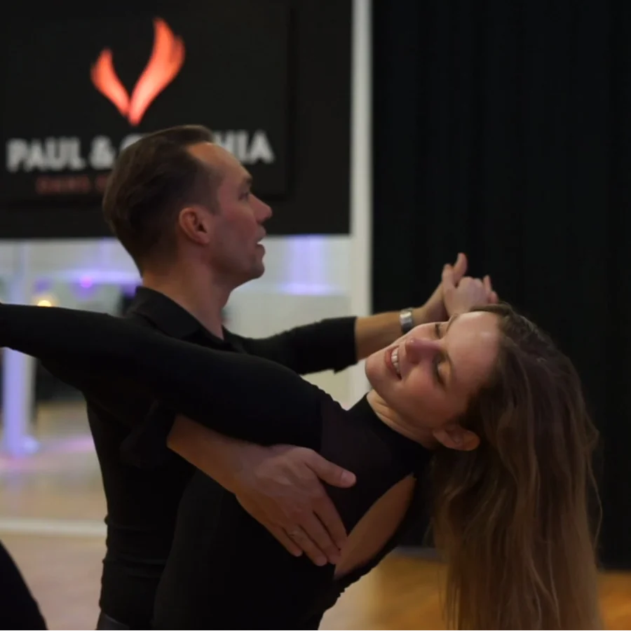 Dansstudio Almere - Dansles - Privéles Ballroom
